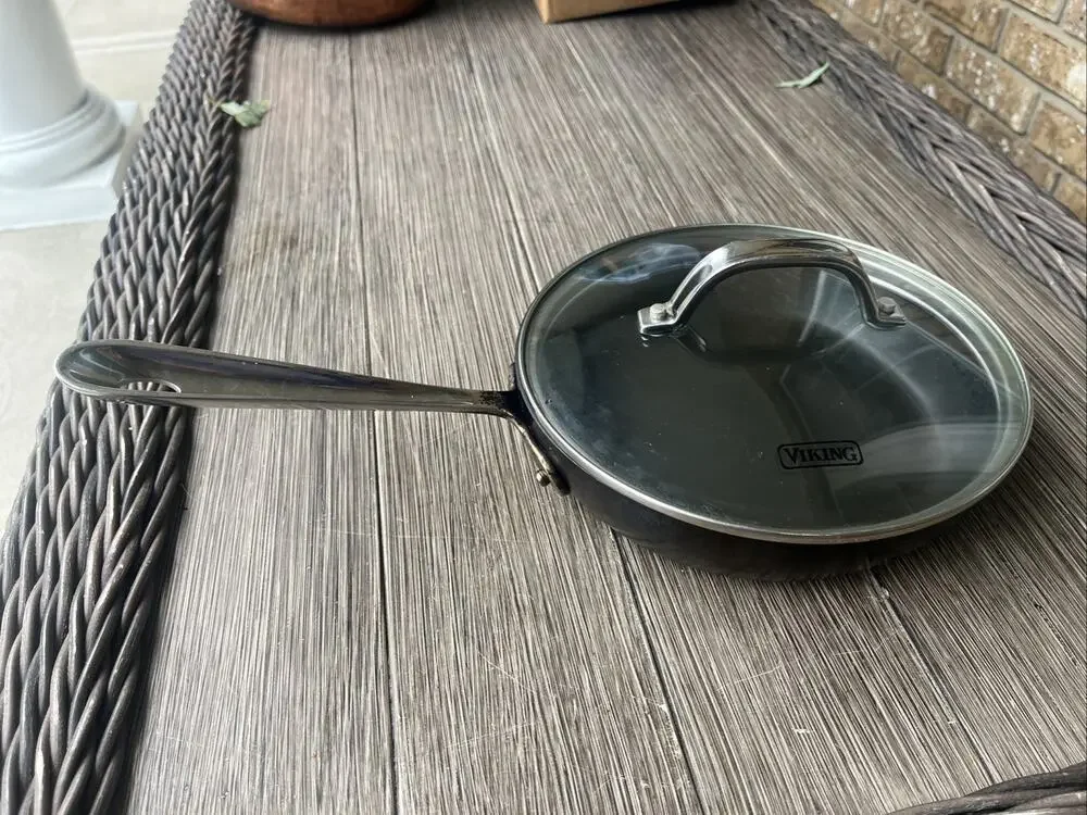 All-Clad HA1 Hard Anodized Nonstick 8 Inch Fry Pan Skillet Black. Viking Lid